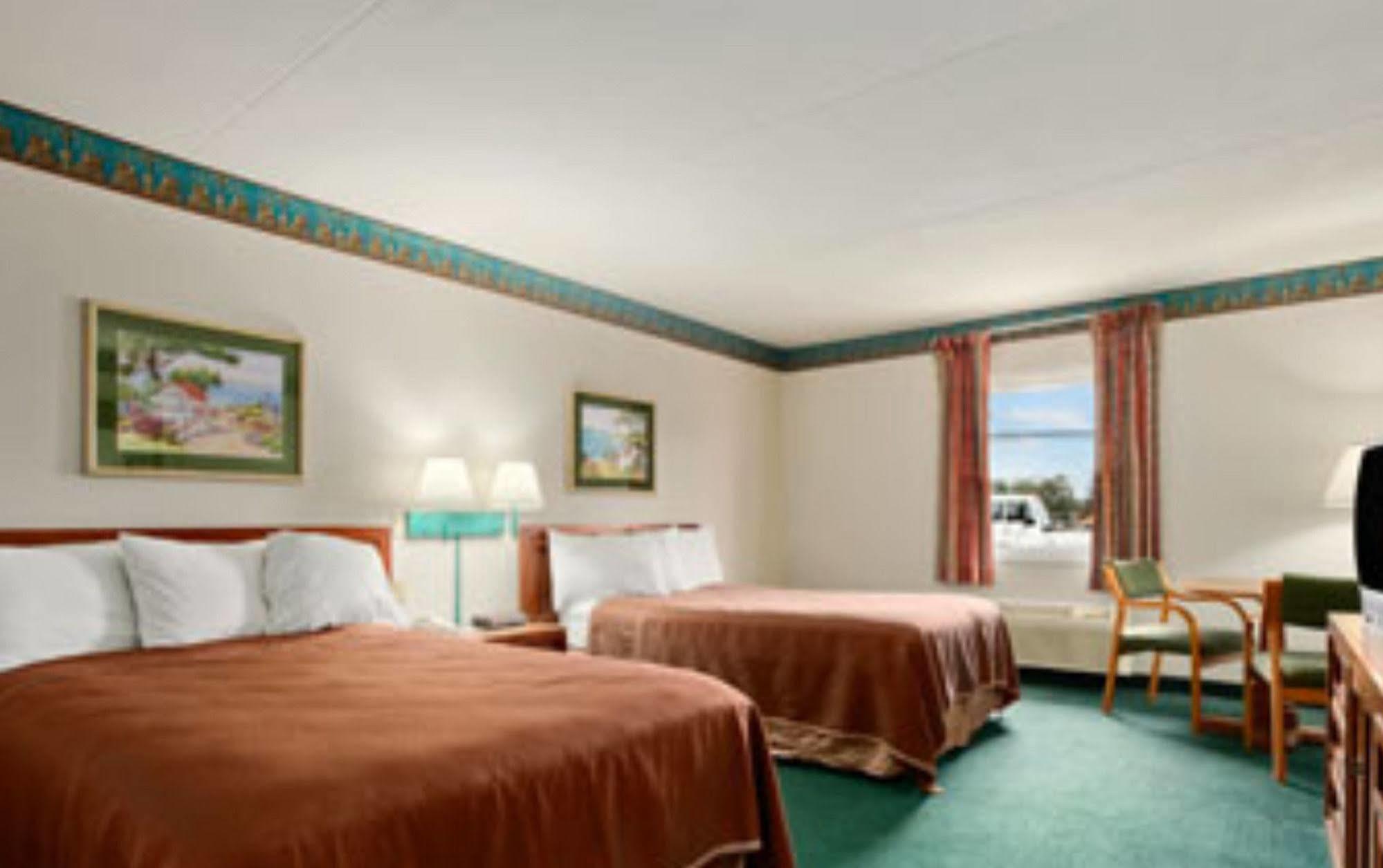Diamond Carlisle Hotel Exterior photo